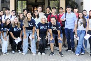 ingresantes del 2024 con el centro de estudiantes