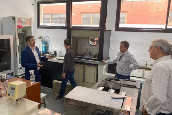 El Decano Luis Ricci recibió a autoridades de AUBASA