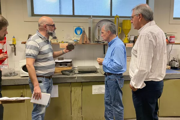 El Decano Luis Ricci recibió a autoridades de AUBASA