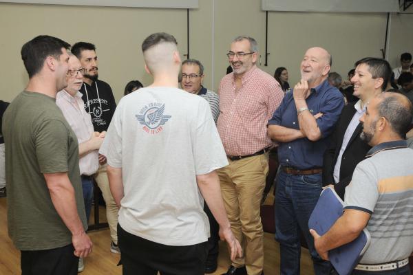 Se realizó el primer Seminario de Aplicaciones de Inteligencia Artificial en la UTN La Plata