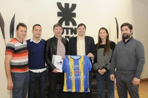 Firma convenio club Everton