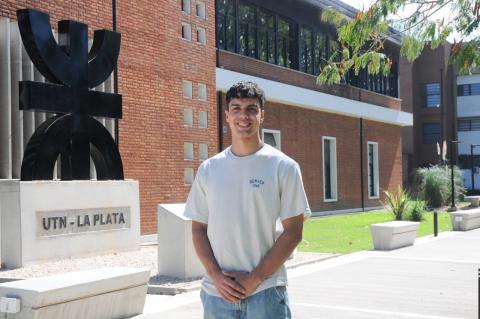 Foto del estudiante de la UTN La Plata que obtuvo una beca de estancia académica en Alemania